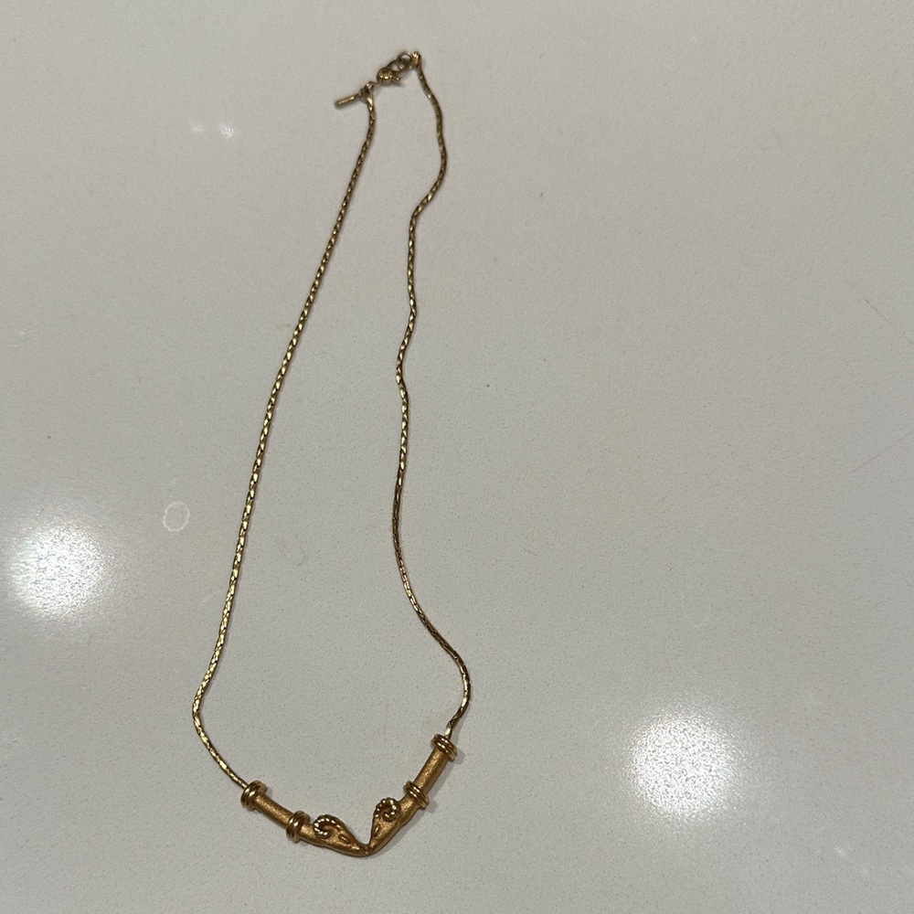 Monet Elegant Gold Necklace